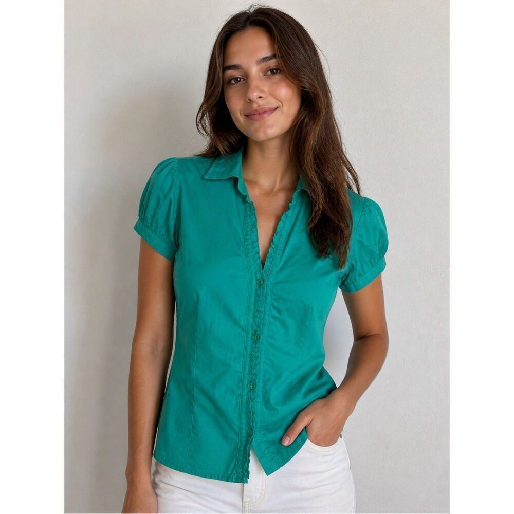 Piaza Italia Short Sleeve Button-Down Ruffle Trim Blouse L Emerald Green